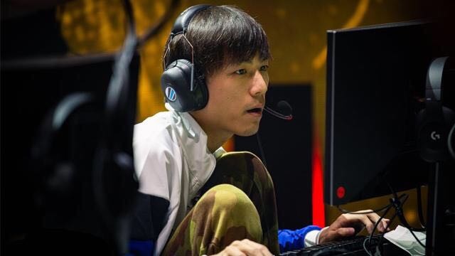 次沉重的打 次沉重的打